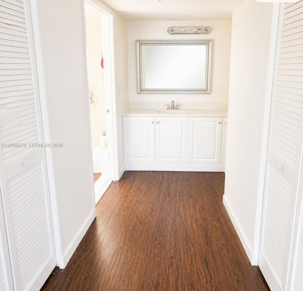 WINSTON TOWERS · #407 in Sunny Isles Beach - Photo 5