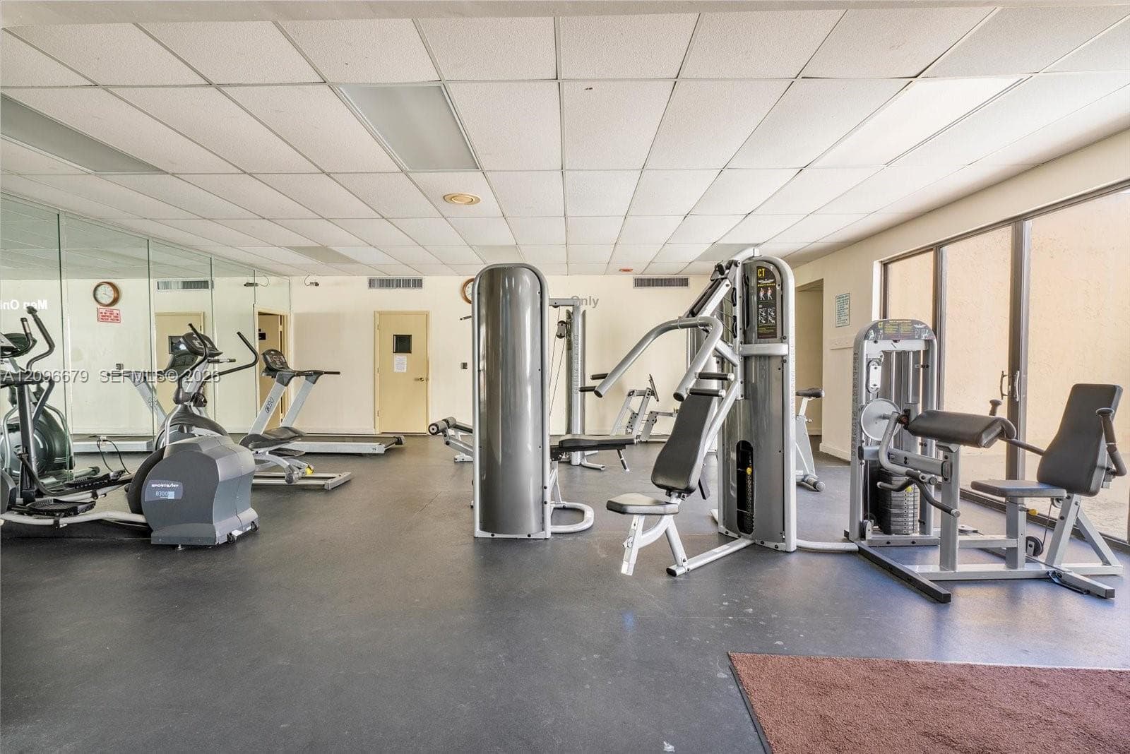 WINSTON TOWERS · #407 in Sunny Isles Beach - Photo 8