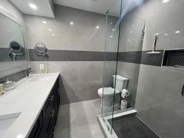 Master Bathroom 2