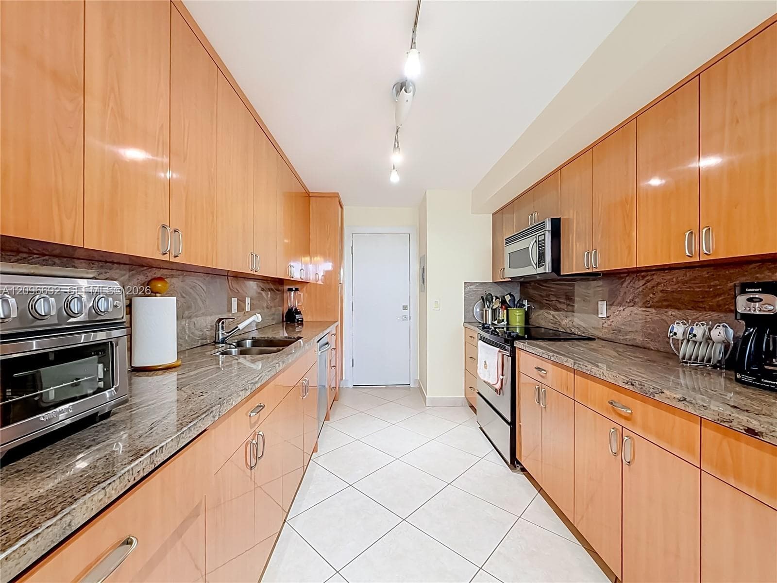 LA MER · #304 in Hallandale Beach - Photo 3