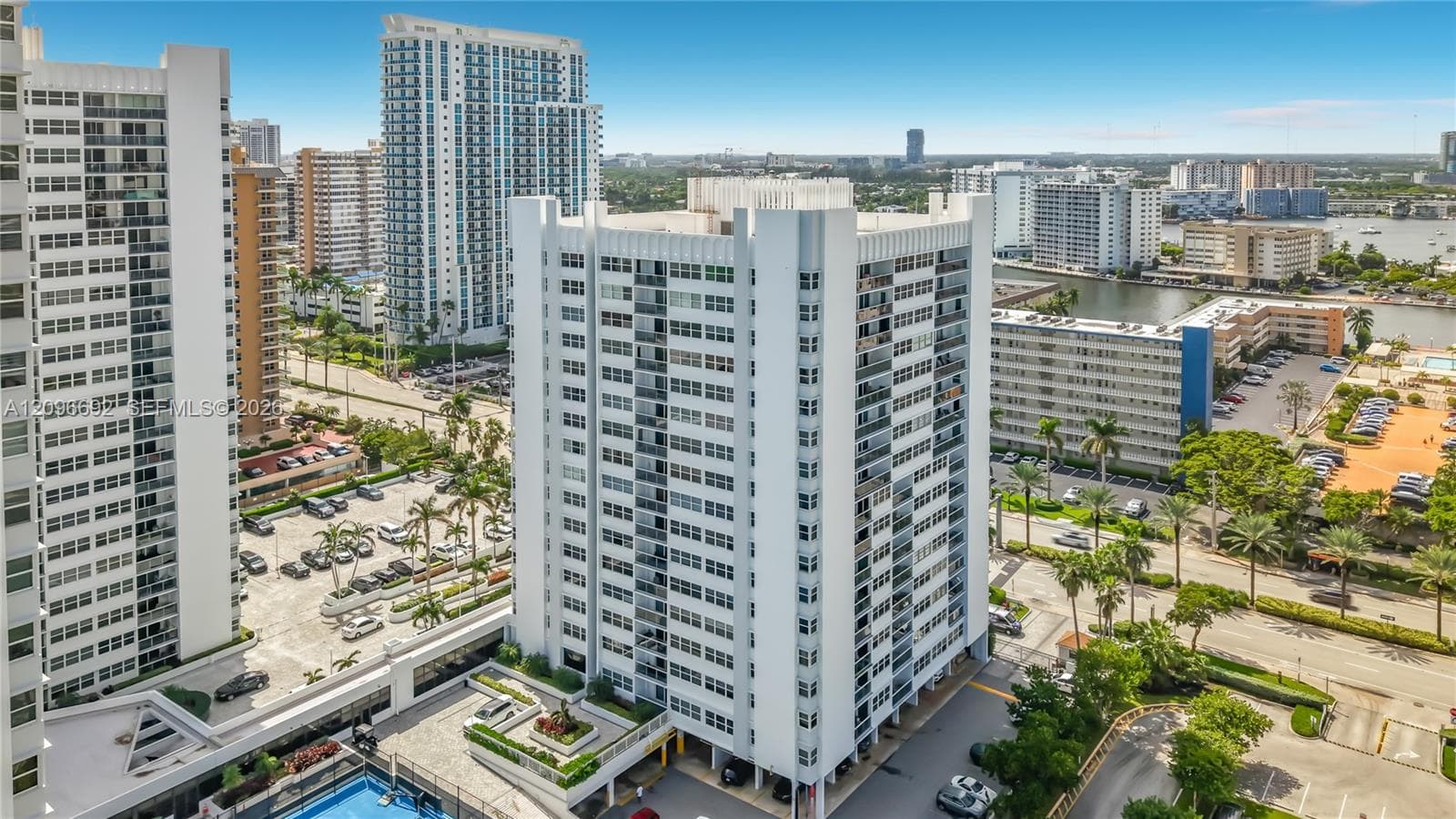 LA MER · #304 in Hallandale Beach - Photo 38
