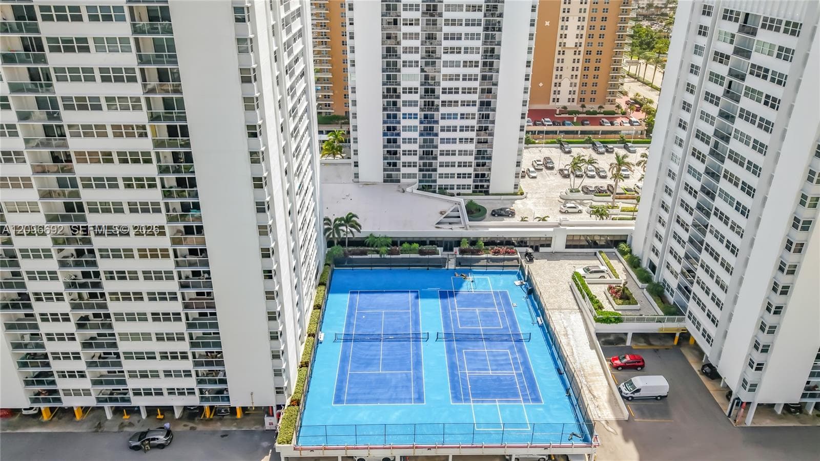 LA MER · #304 in Hallandale Beach - Photo 37