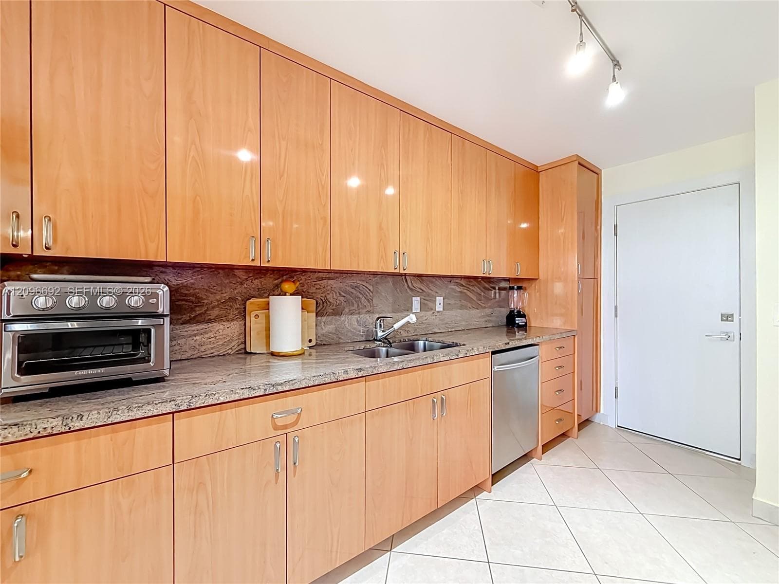 LA MER · #304 in Hallandale Beach - Photo 4