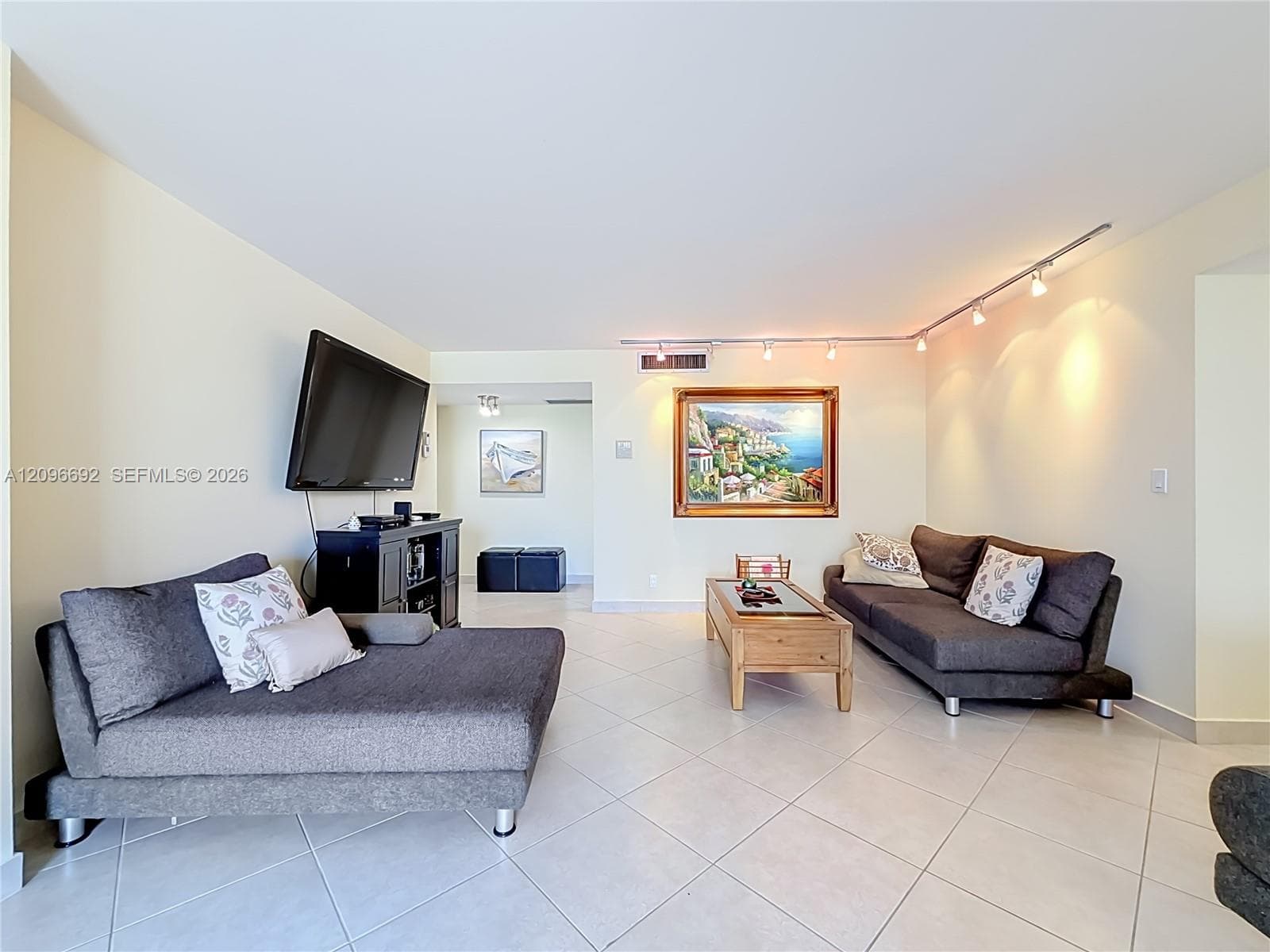 LA MER · #304 in Hallandale Beach - Photo 8