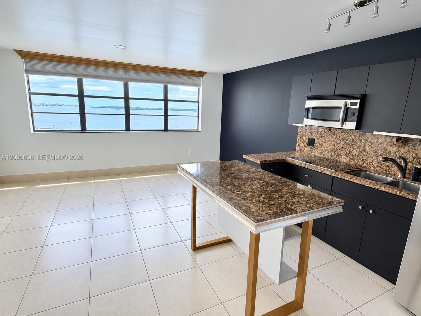 FOUR AMBASSADORS CONDO PH · #1703 in Miami - Photo 2