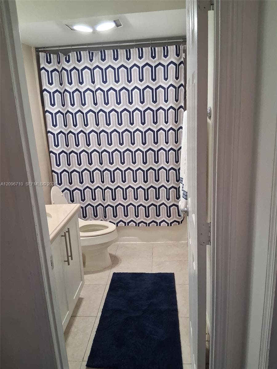 Meadowbrook Tower 1 · #202 in Hallandale Beach - Photo 8