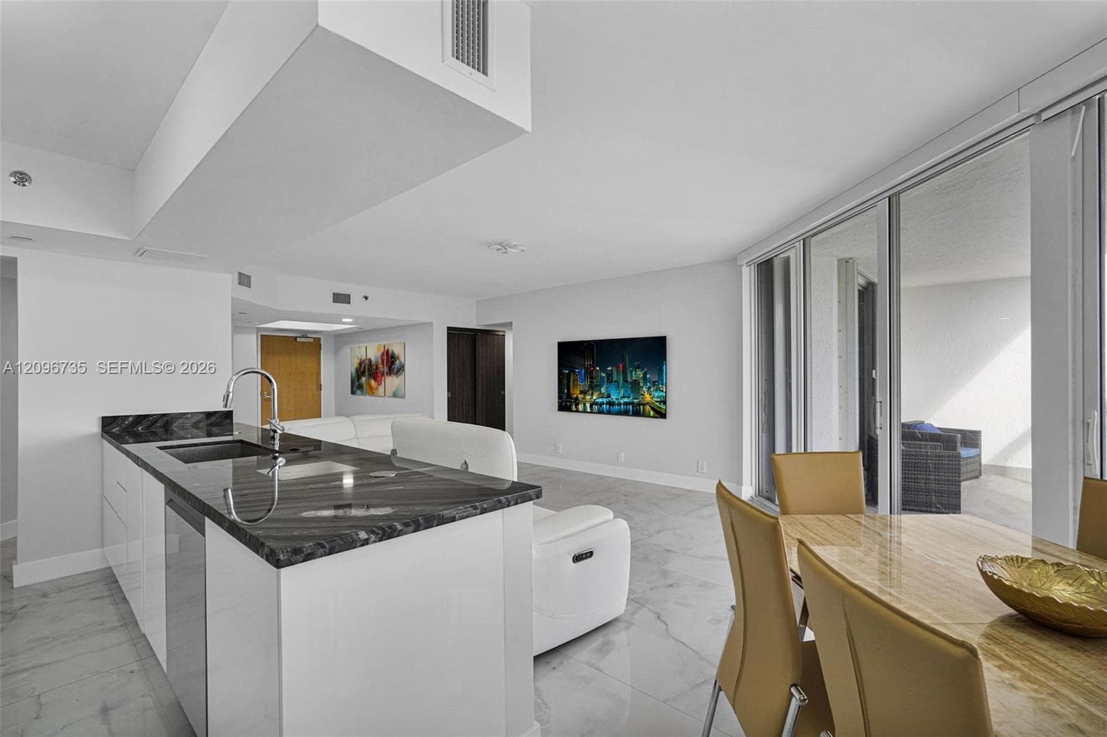 Oceania III · #738 in Sunny Isles Beach - Photo 17