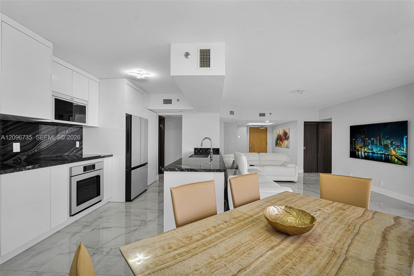 Oceania III · #738 in Sunny Isles Beach - Photo 22