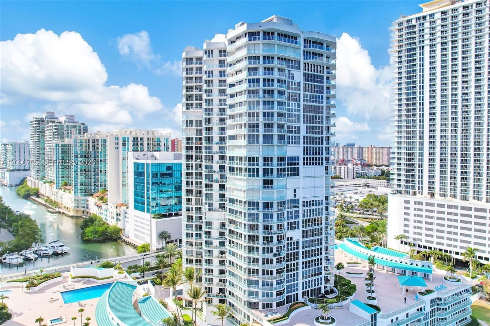 Oceania III · #738 in Sunny Isles Beach - Photo 7