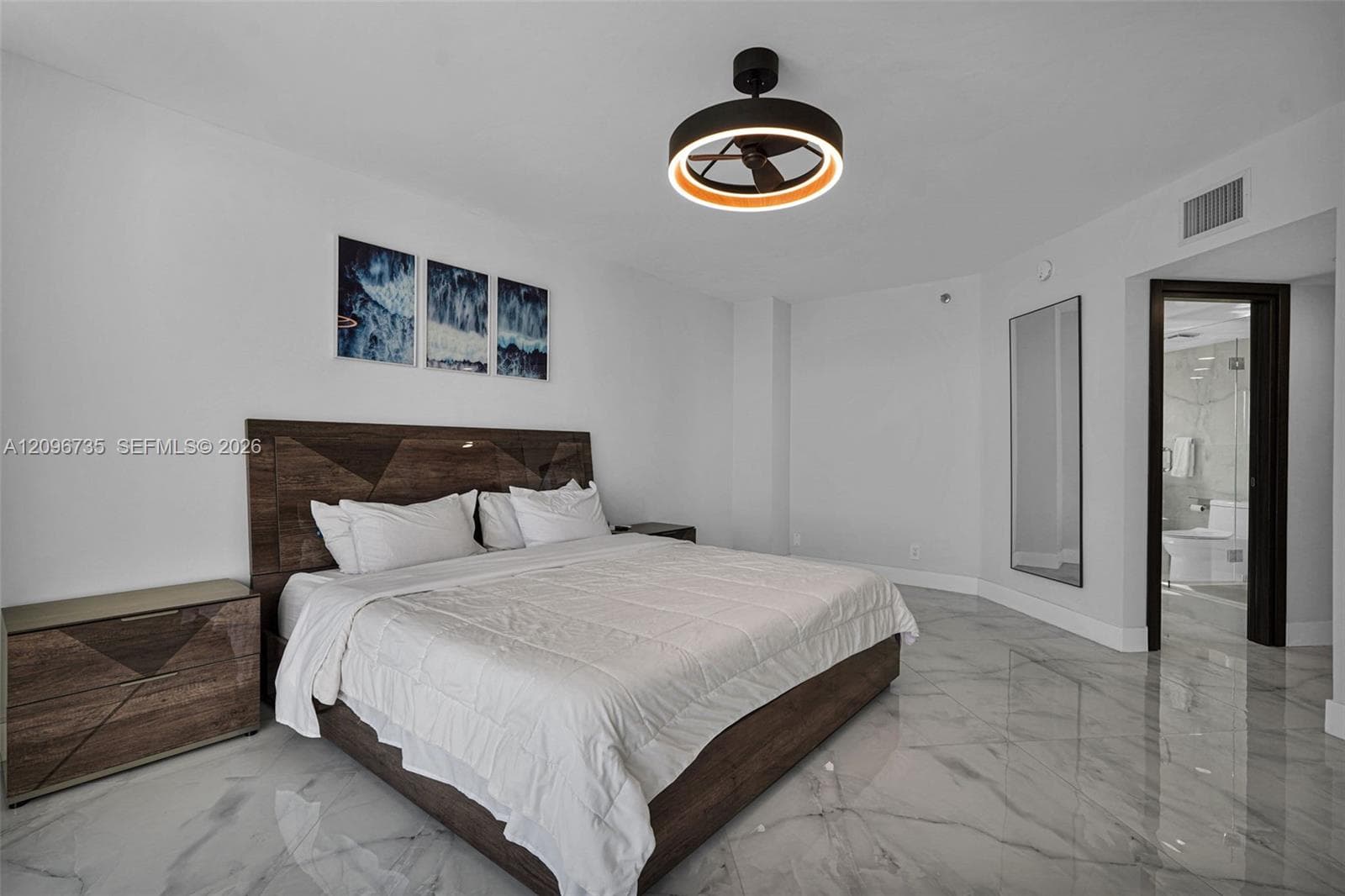 Oceania III · #738 in Sunny Isles Beach - Photo 28