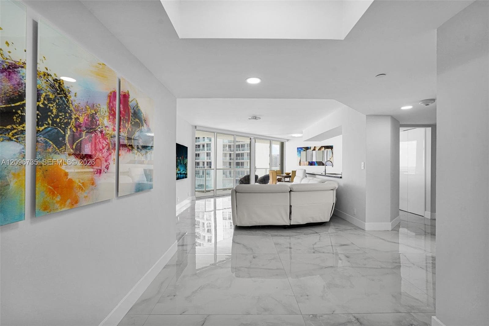 Oceania III · #738 in Sunny Isles Beach - Photo 11
