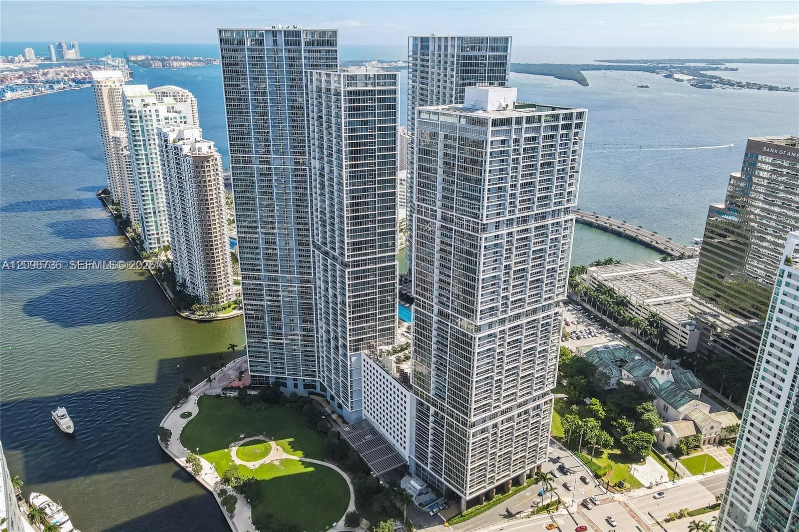 Icon Brickell III · #2605 in Miami - Photo 2