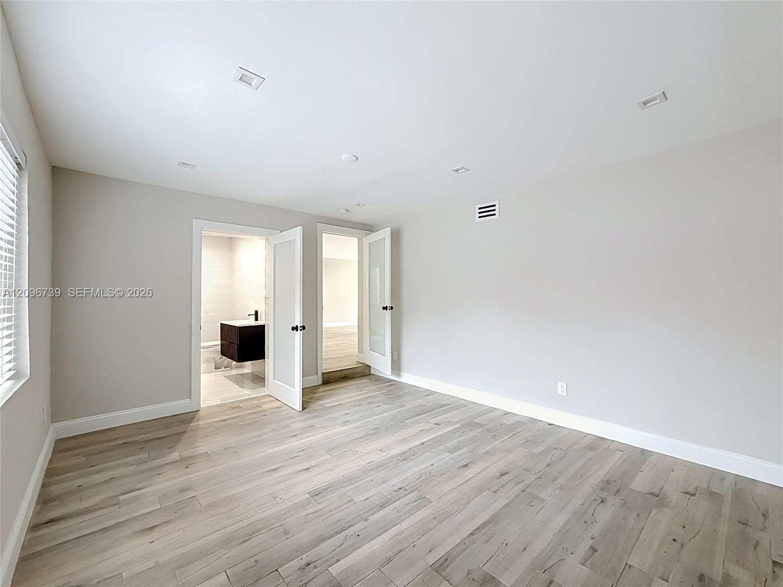 1770 SW 17th Ave photo 23