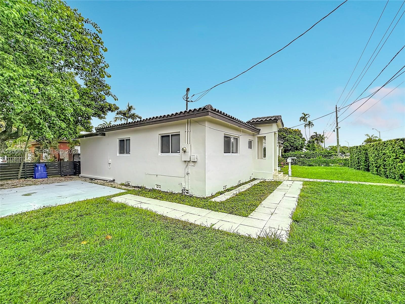 1770 SW 17th Ave photo 7