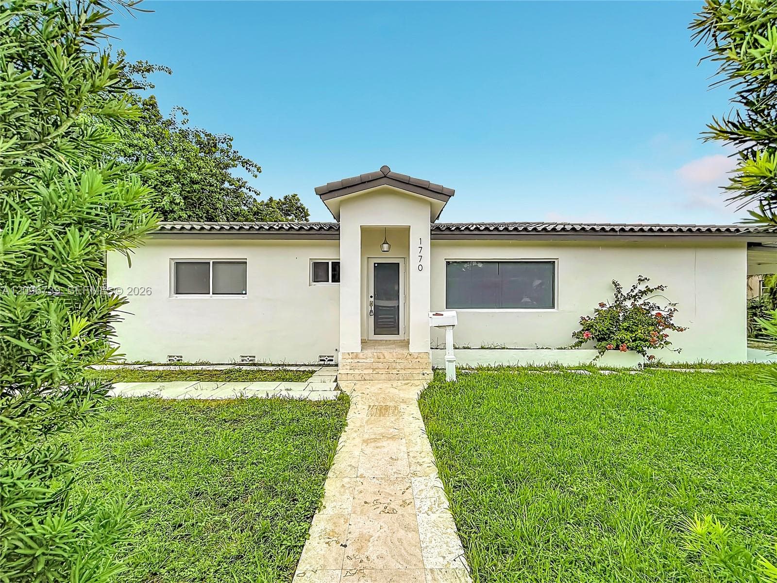 1770 SW 17th Ave photo 3