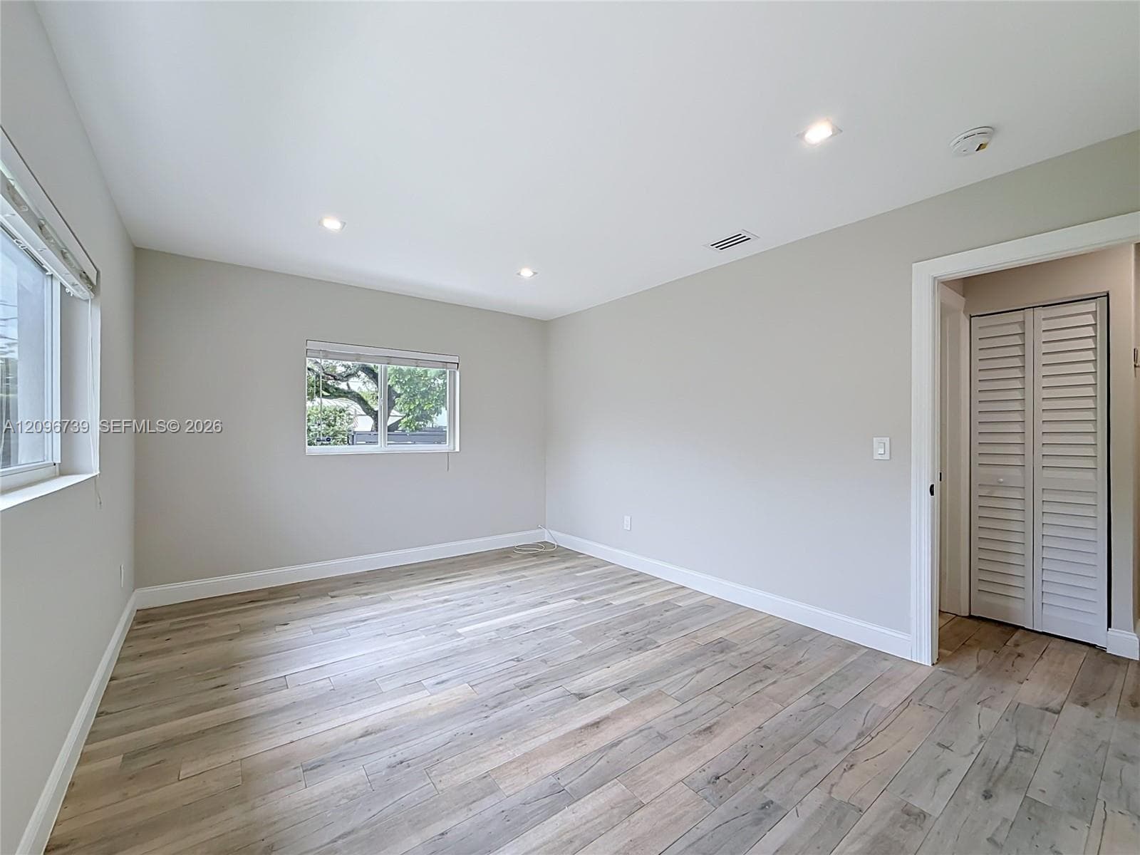 1770 SW 17th Ave photo 28