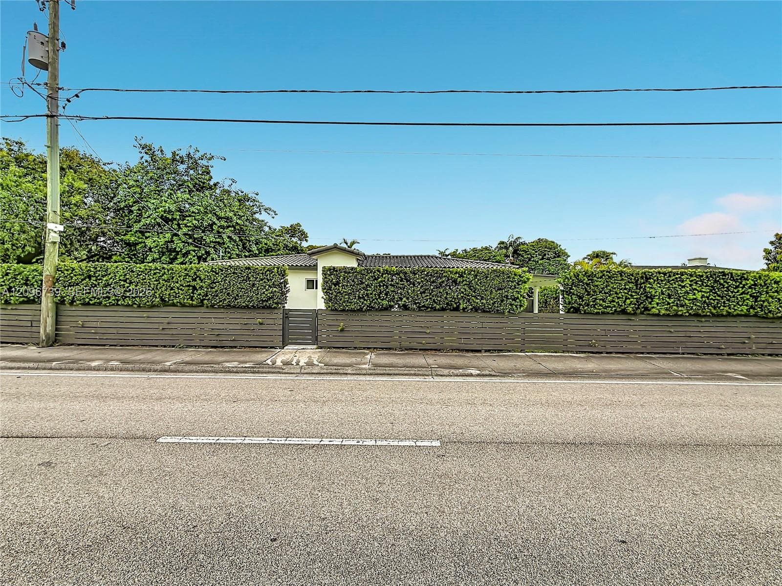 1770 SW 17th Ave photo 5