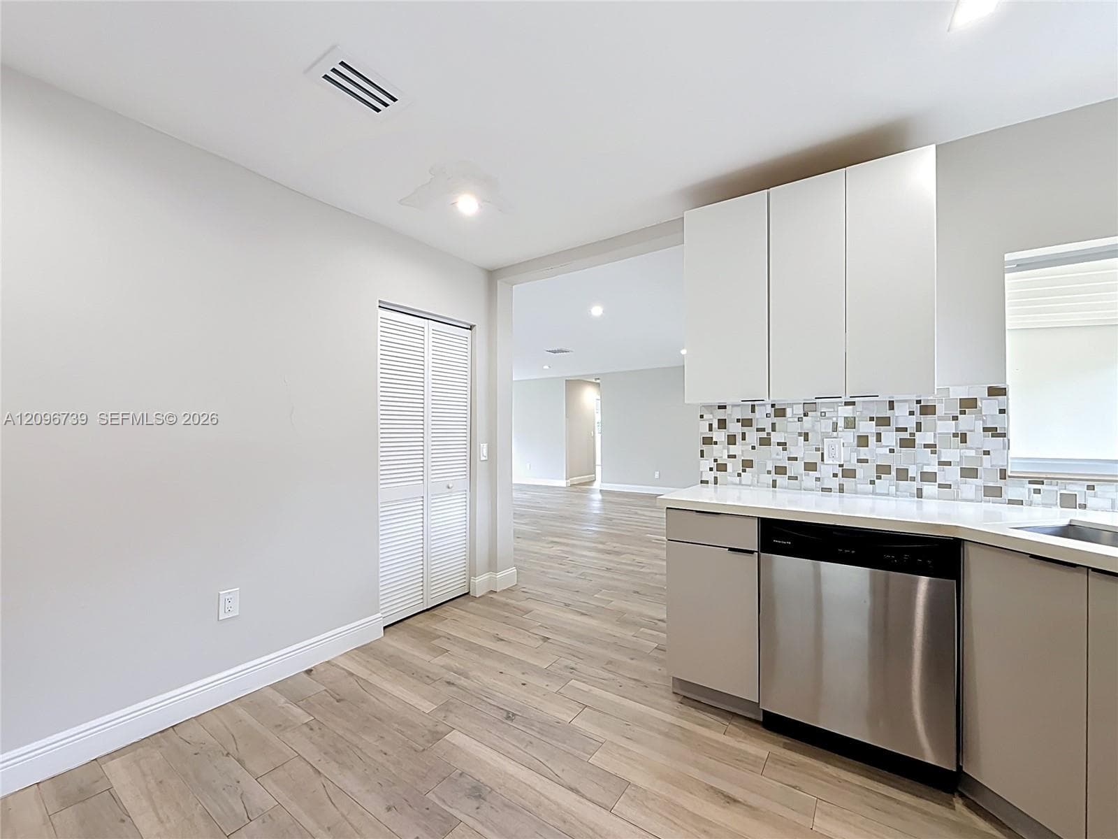 1770 SW 17th Ave photo 20