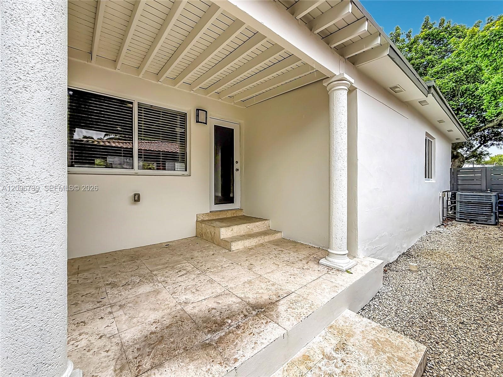 1770 SW 17th Ave photo 9