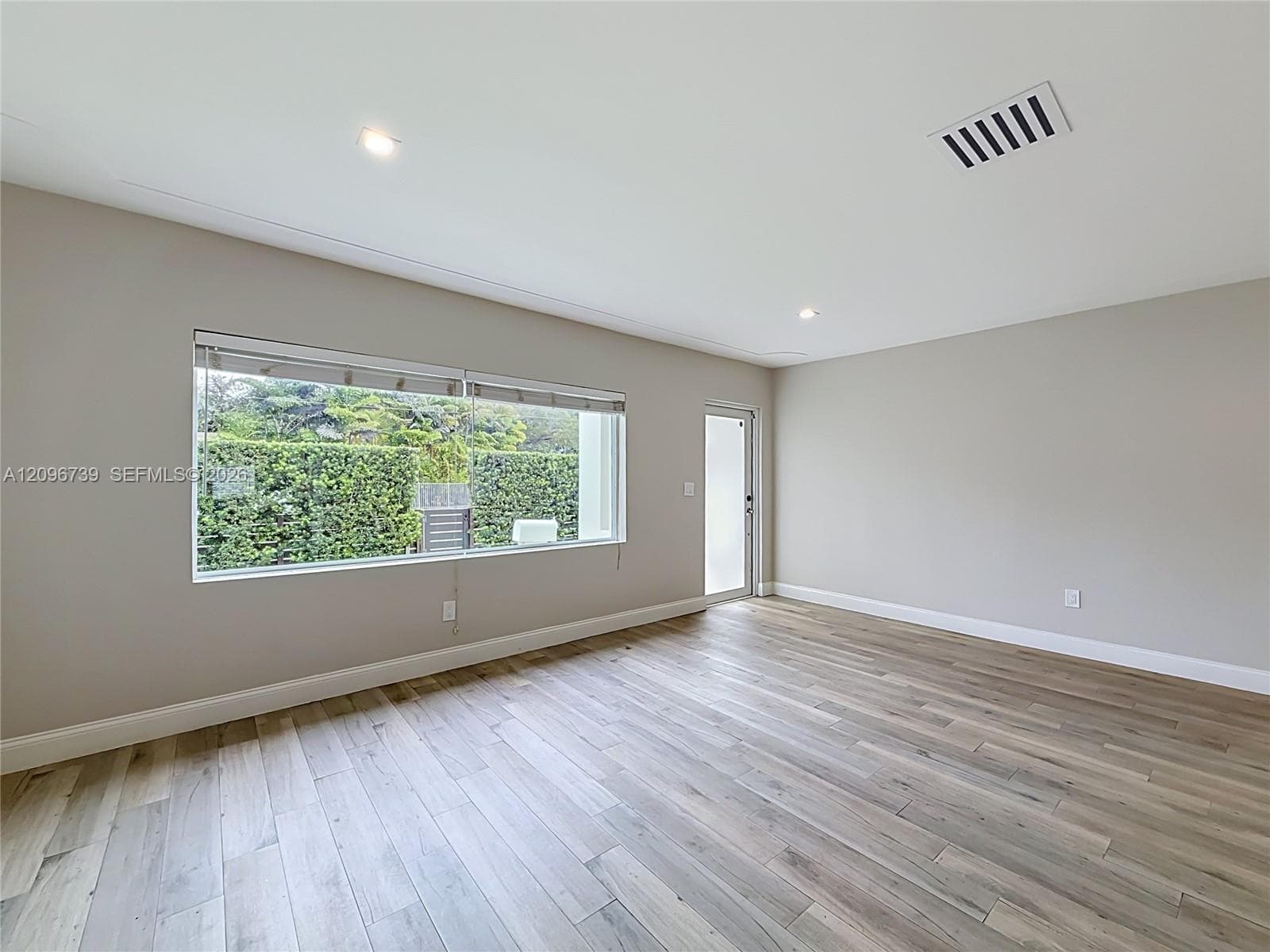 1770 SW 17th Ave photo 14