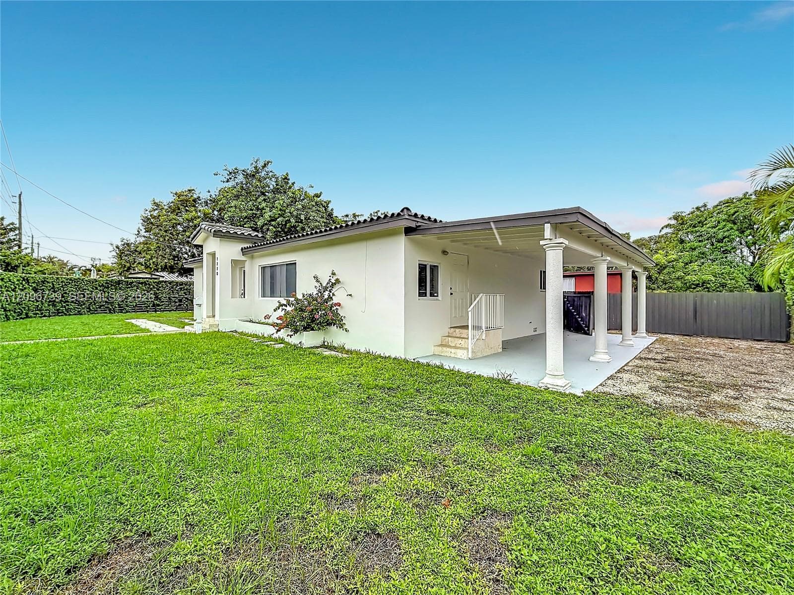 1770 SW 17th Ave photo 11