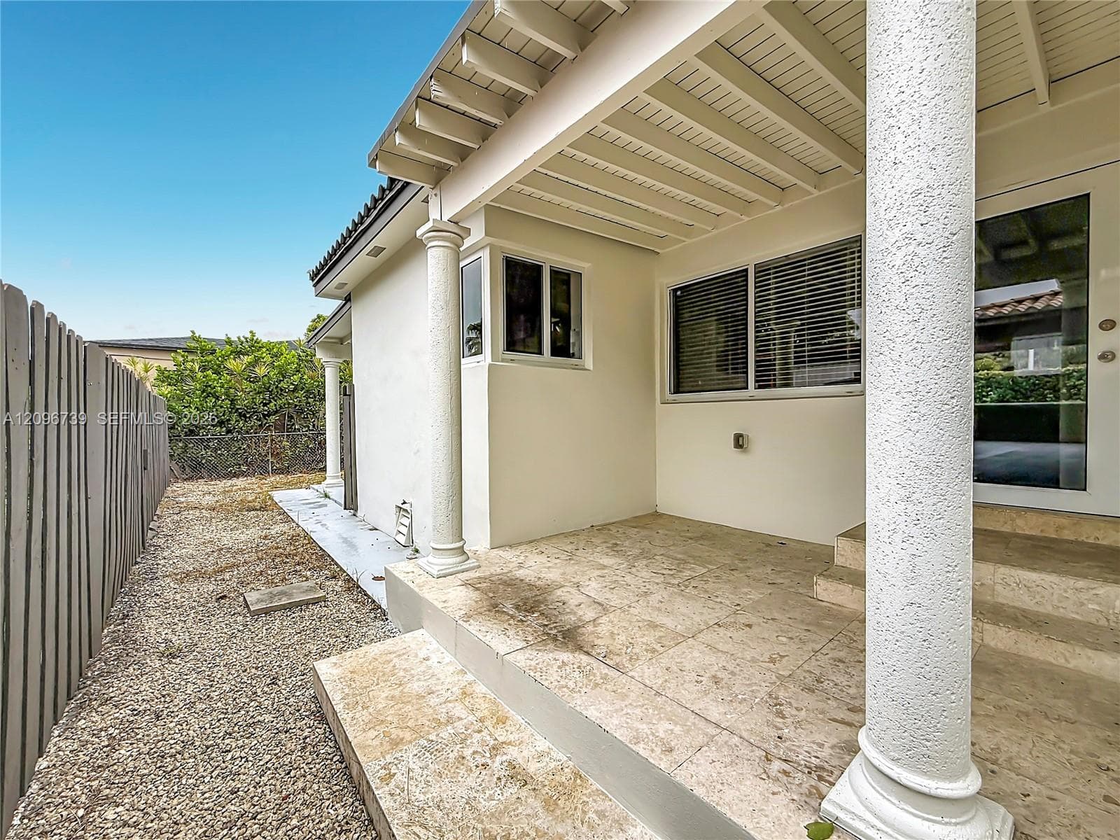 1770 SW 17th Ave photo 8
