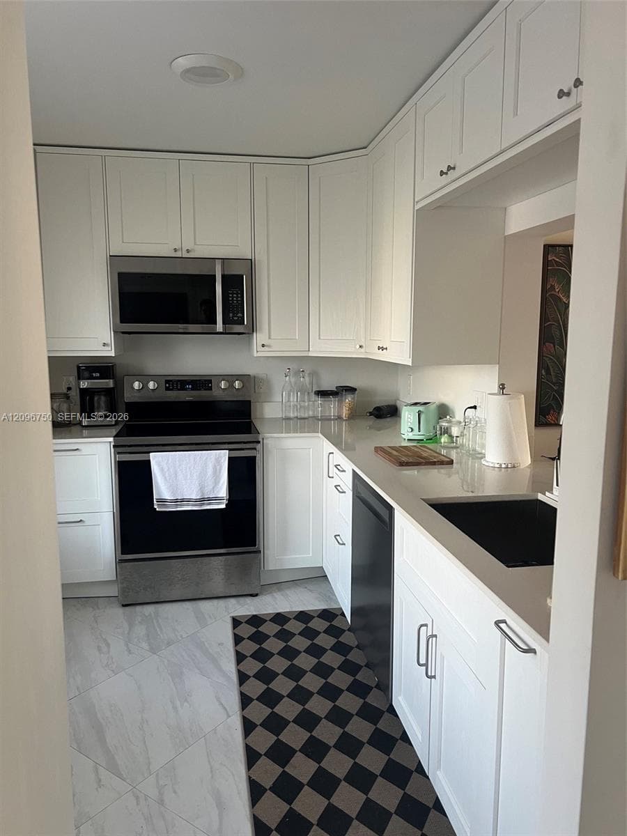 FAIRWAYS ROYALE CONDO · #408 in Hallandale Beach - Photo 15
