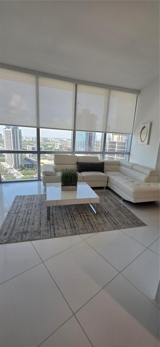 Paramount Miami Worldcenter · #2104 in Miami - Photo 6