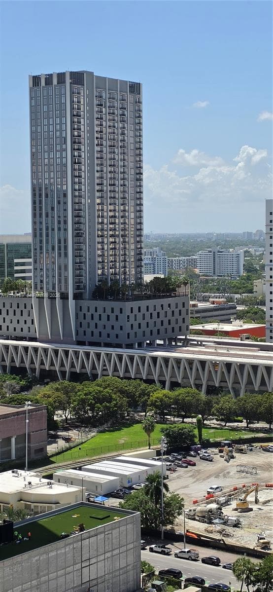 Paramount Miami Worldcenter · #2104 in Miami - Photo 17