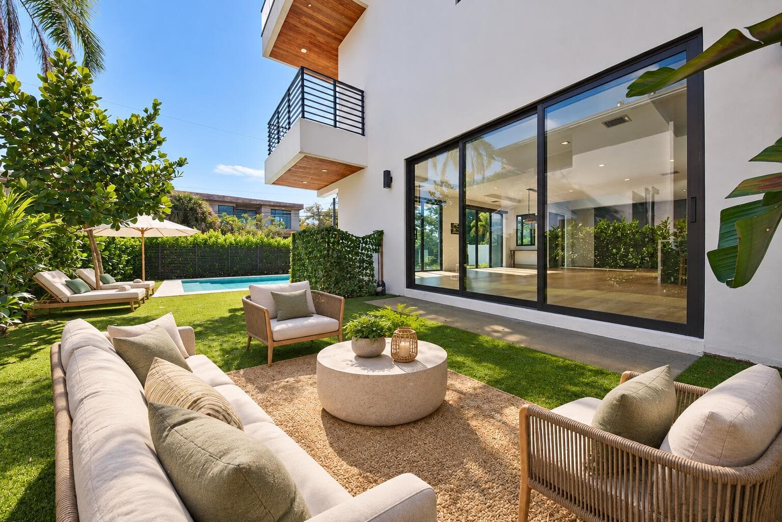 Outdoor area 2