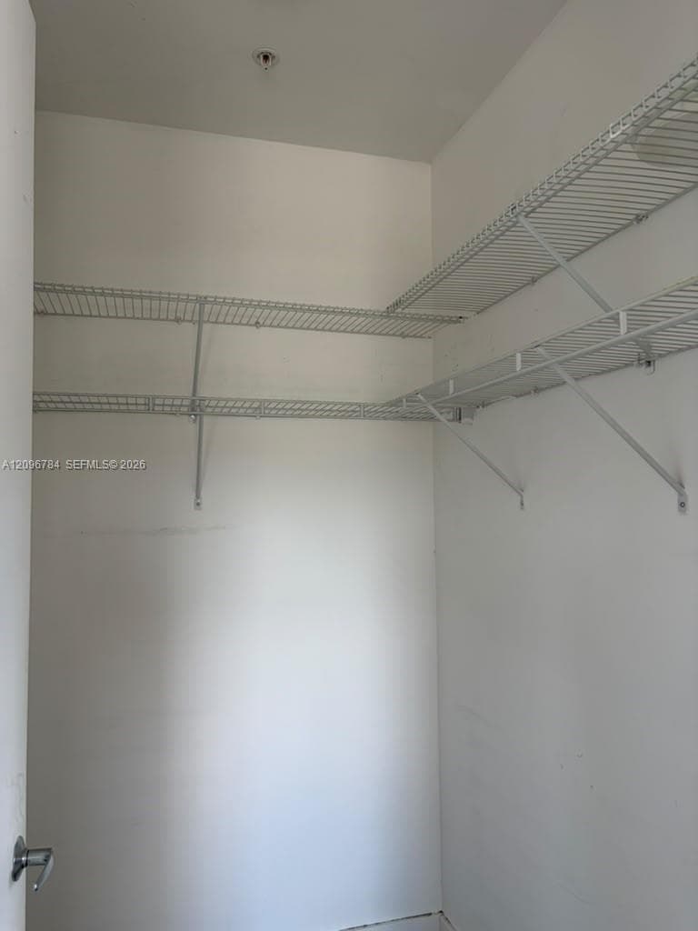 Skylofts Condo · #E705 in Miami - Photo 15