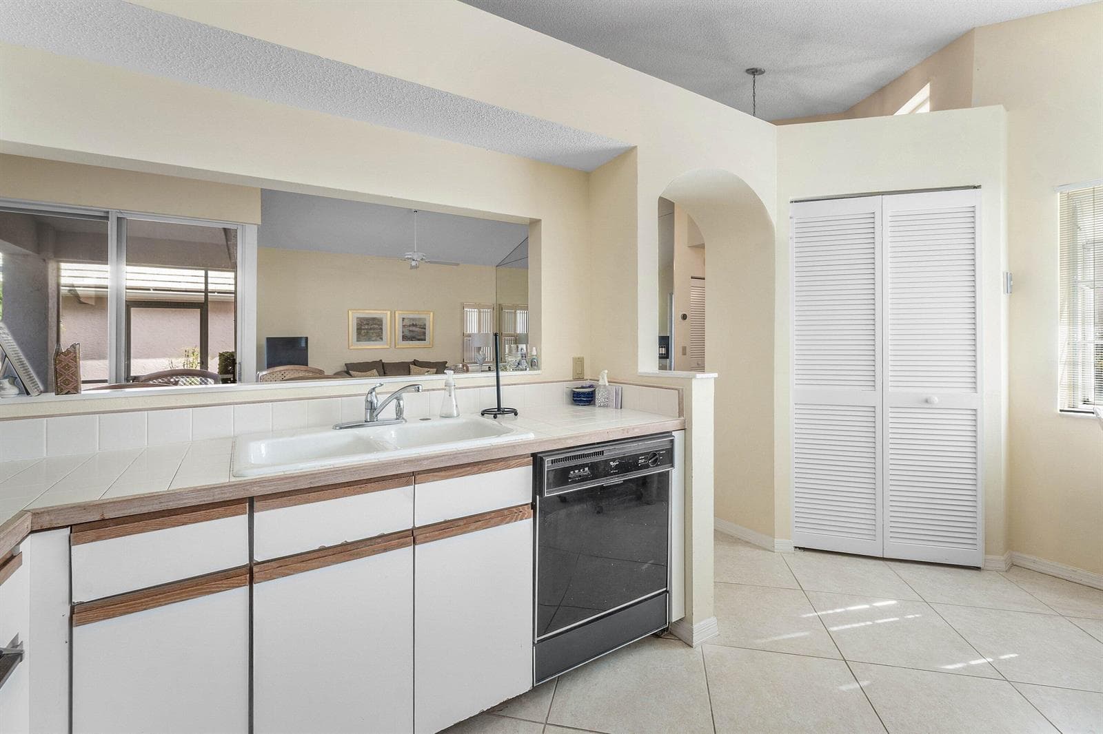 008-12ElginLane-PalmBeachGardens-FL-3341