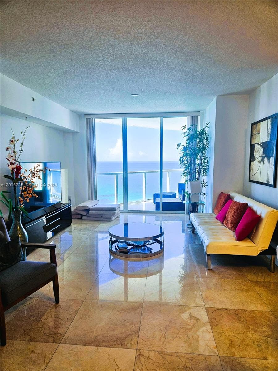 La Perla · #2805 in Sunny Isles Beach - Photo 3