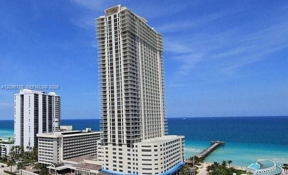 La Perla · #2805 in Sunny Isles Beach - Photo 10