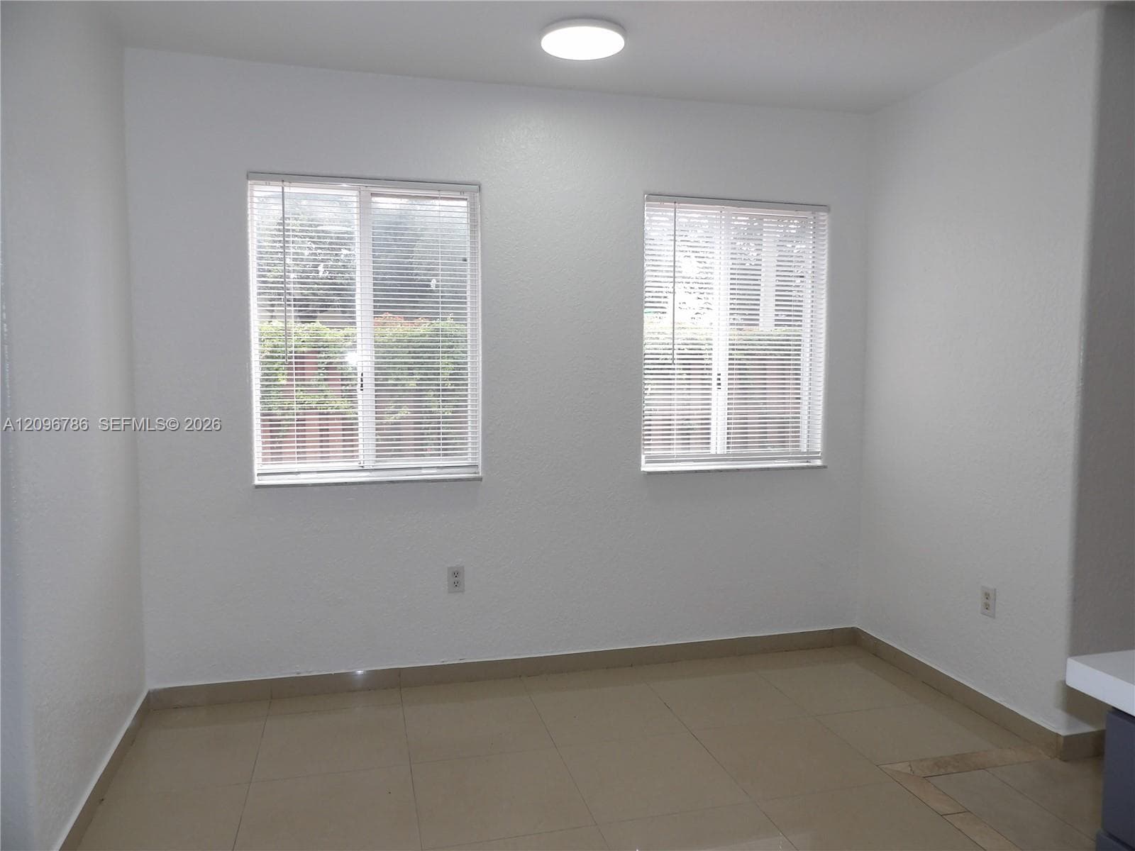 5411 SW 158th Ct photo 9