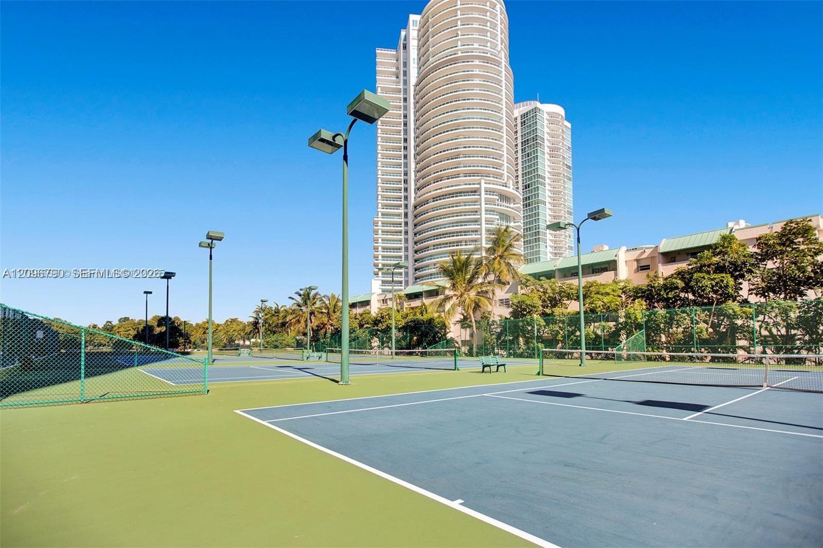 Brickell Bay Club · #1007 in Miami - Photo 23