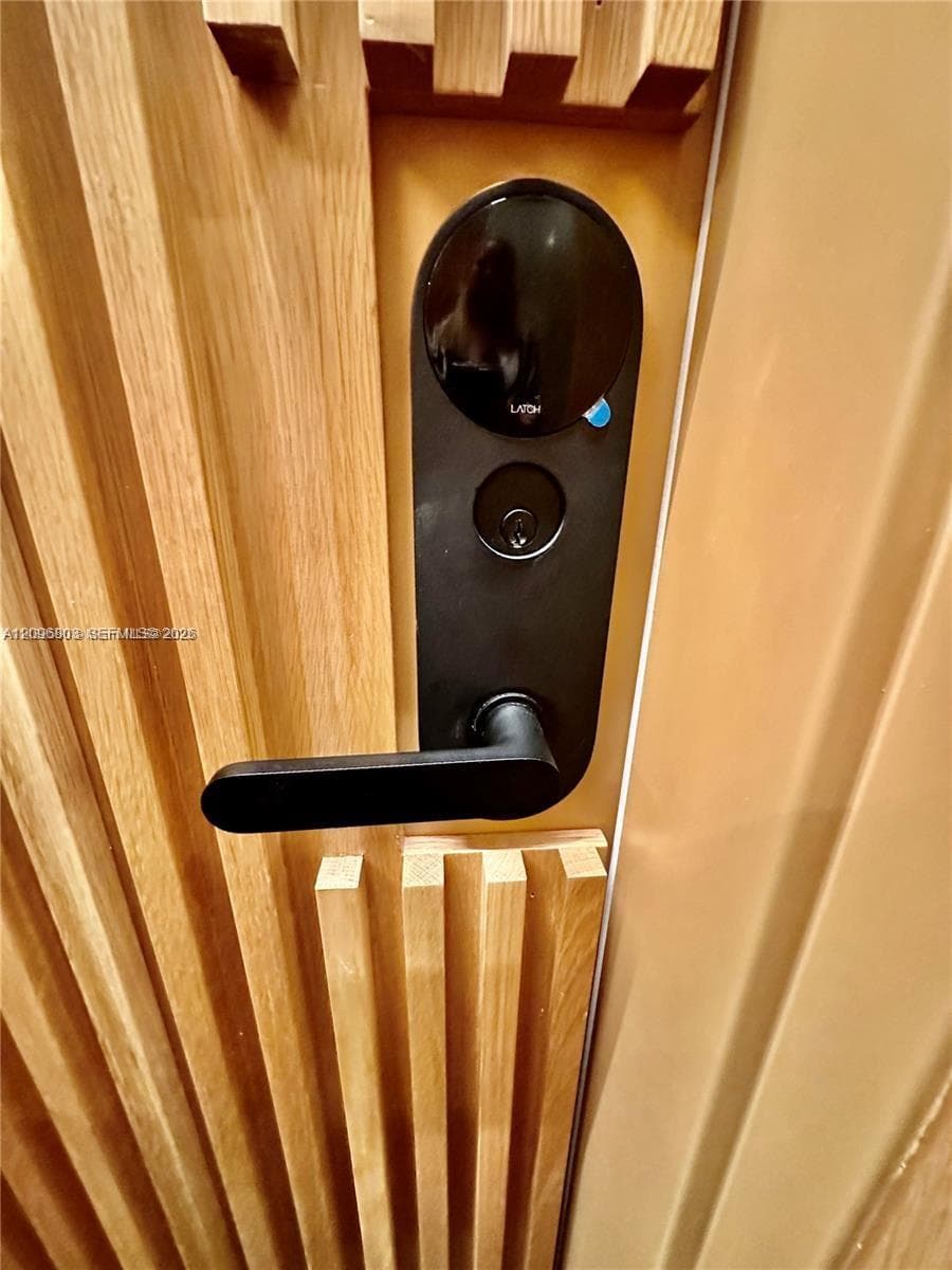 smart lock entry