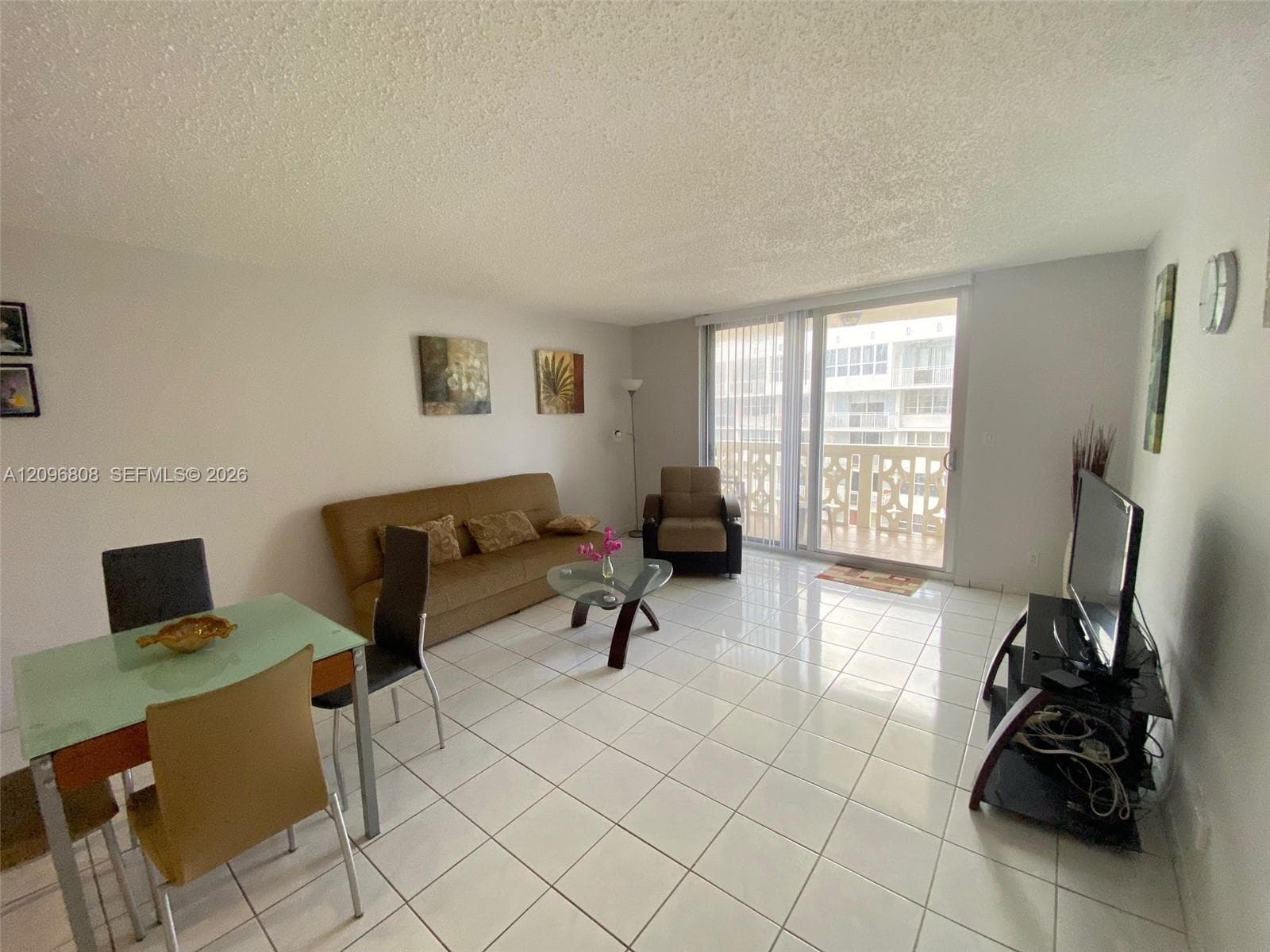 IMPERIAL TOWERS CONDO · #1004 in Hallandale Beach - Photo 6