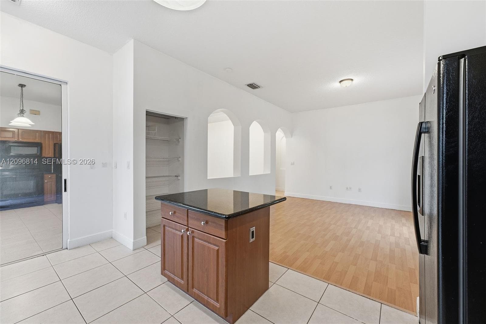 1420 SE 23rd Dr. photo 17
