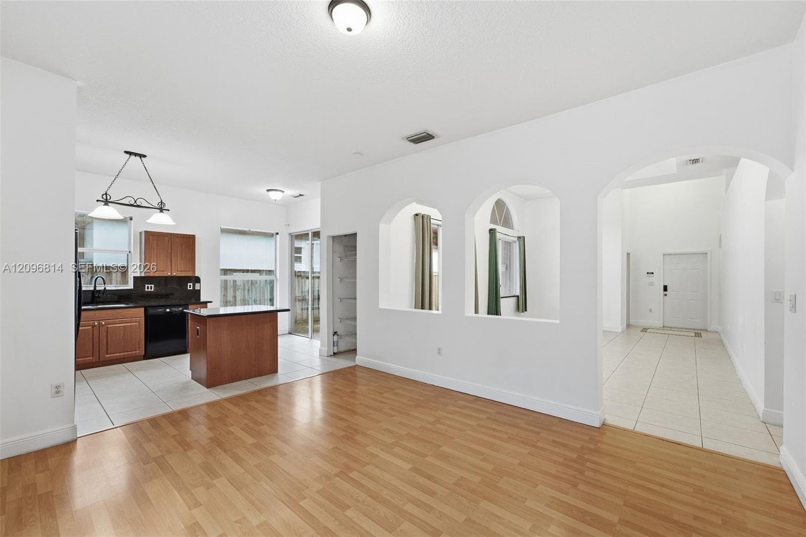 1420 SE 23rd Dr. photo 15