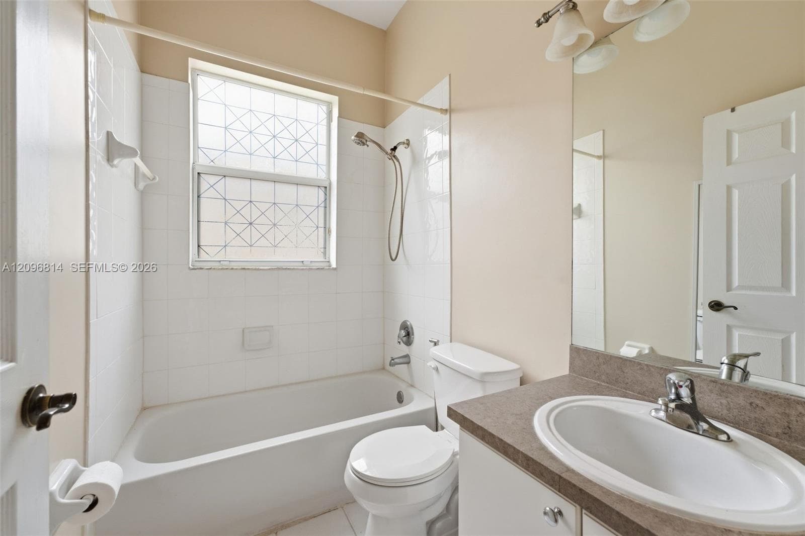 1420 SE 23rd Dr. photo 11