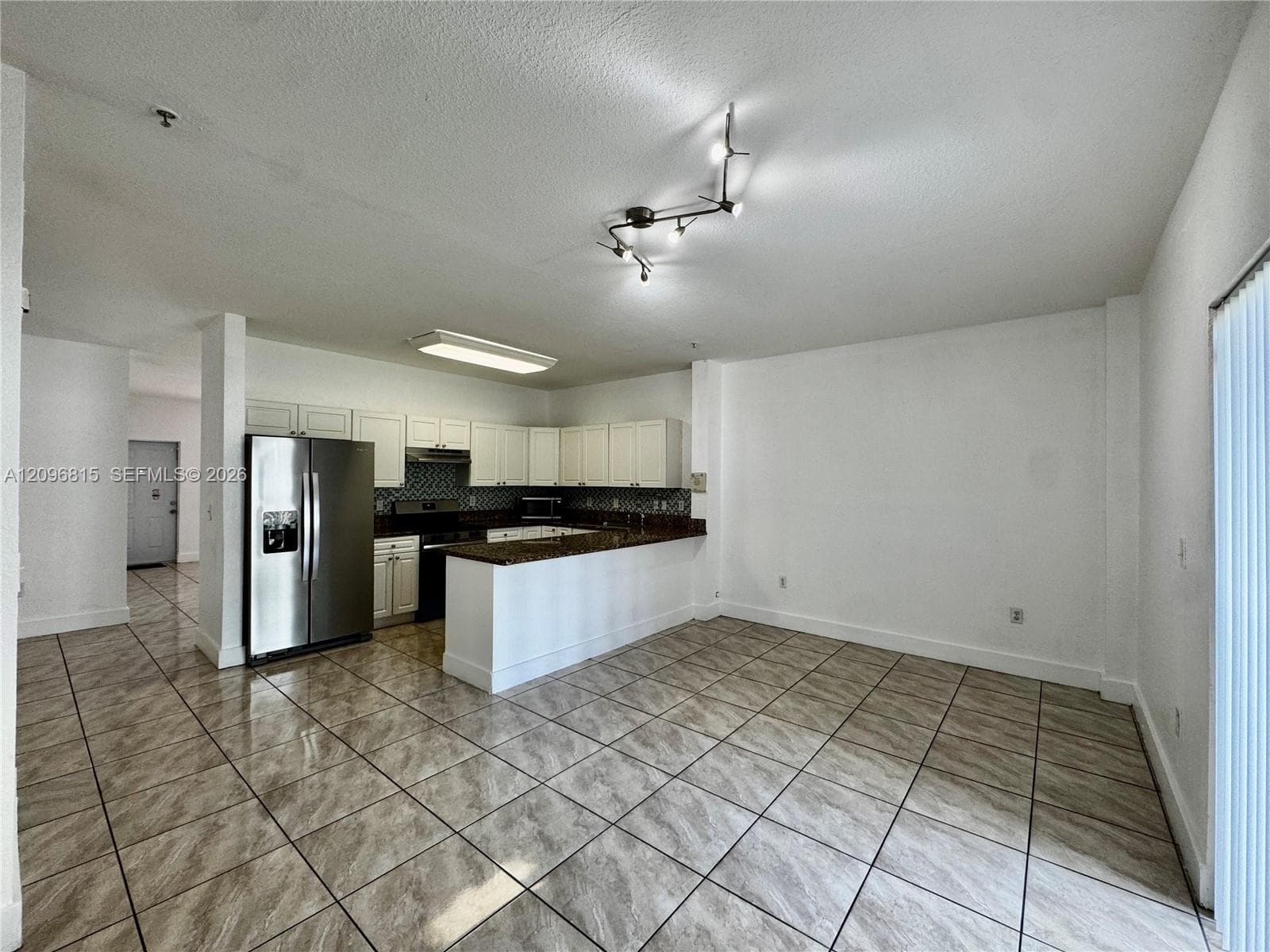 VENETIA VILLAS CONDO · #109 in Hialeah - Photo 2