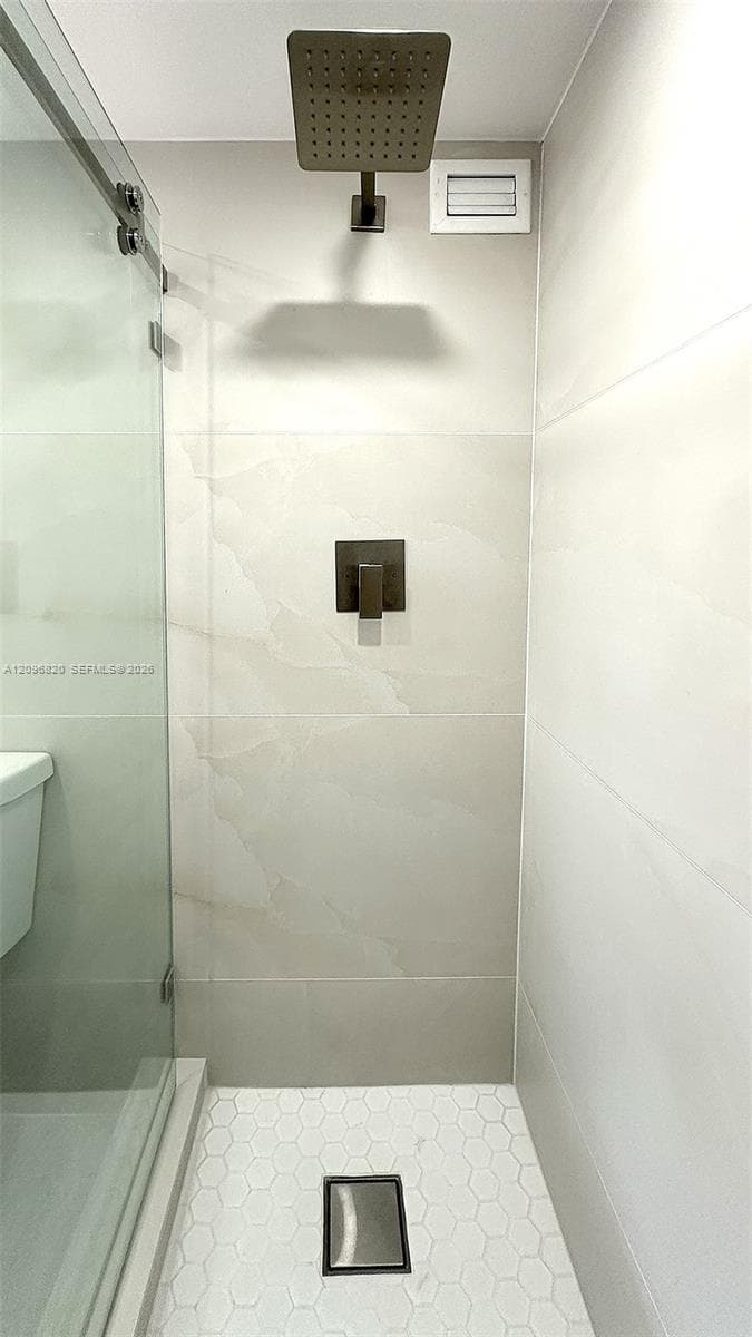 COMMODORE PLAZA CONDO · #505 in Aventura - Photo 10