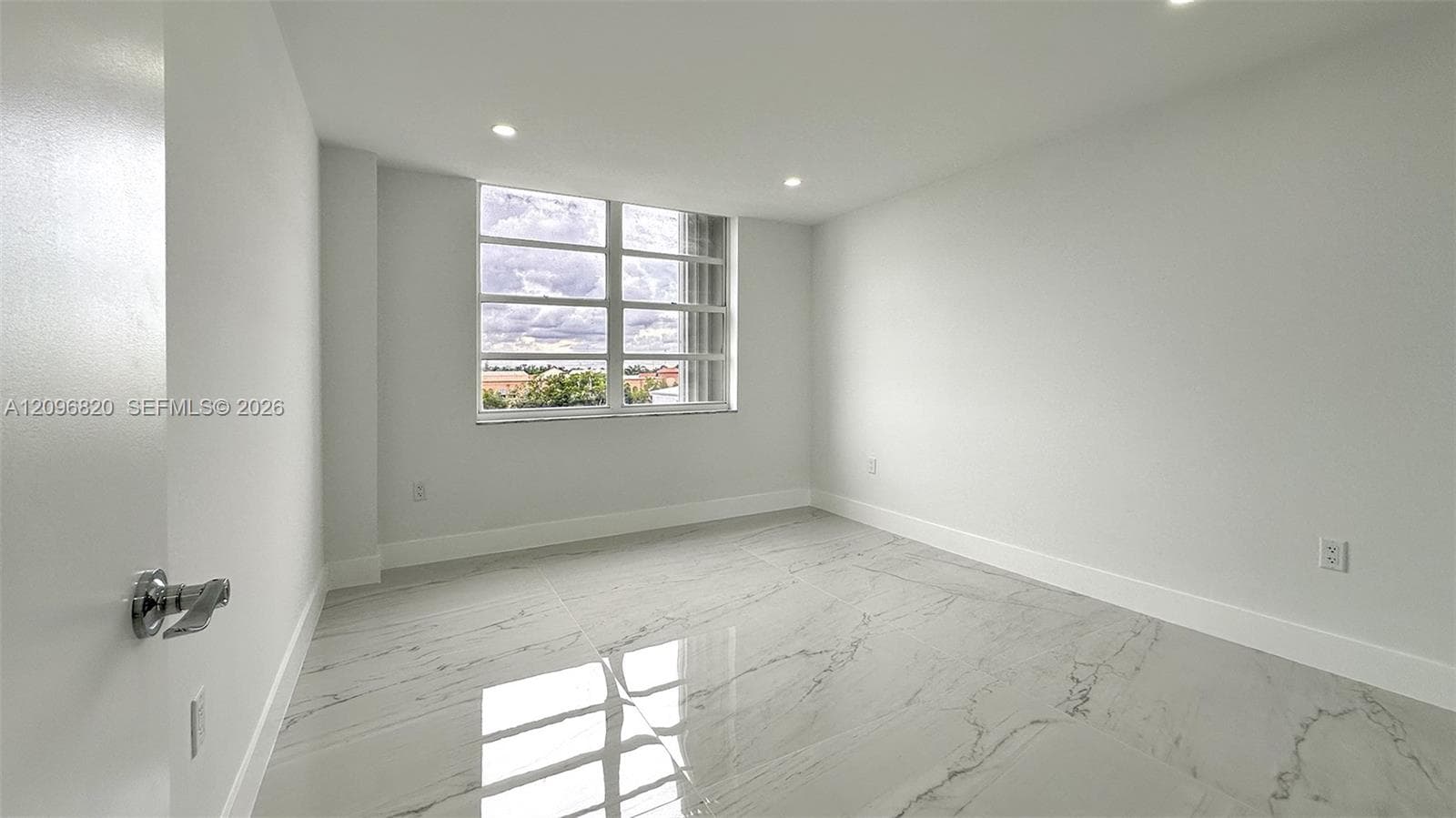 COMMODORE PLAZA CONDO · #505 in Aventura - Photo 18
