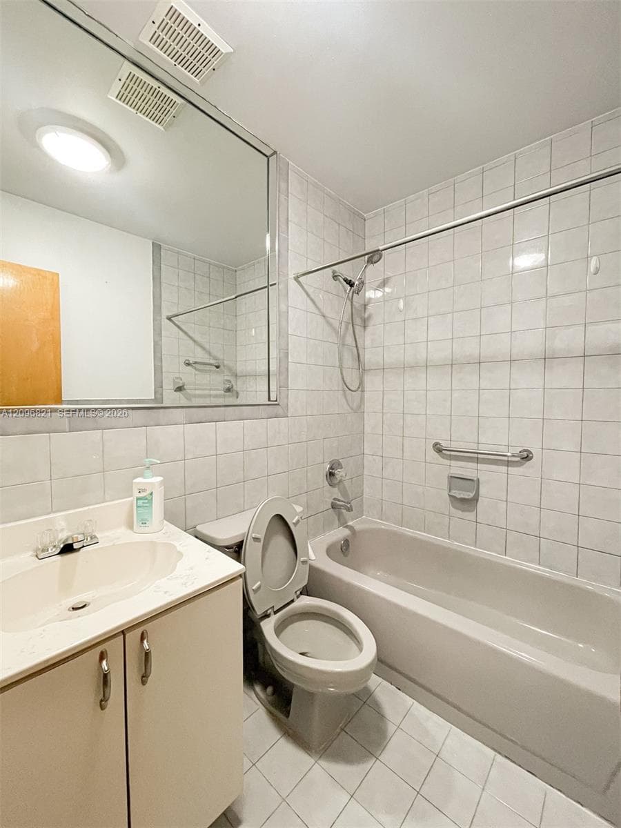 14512 SW 96th Ter photo 12