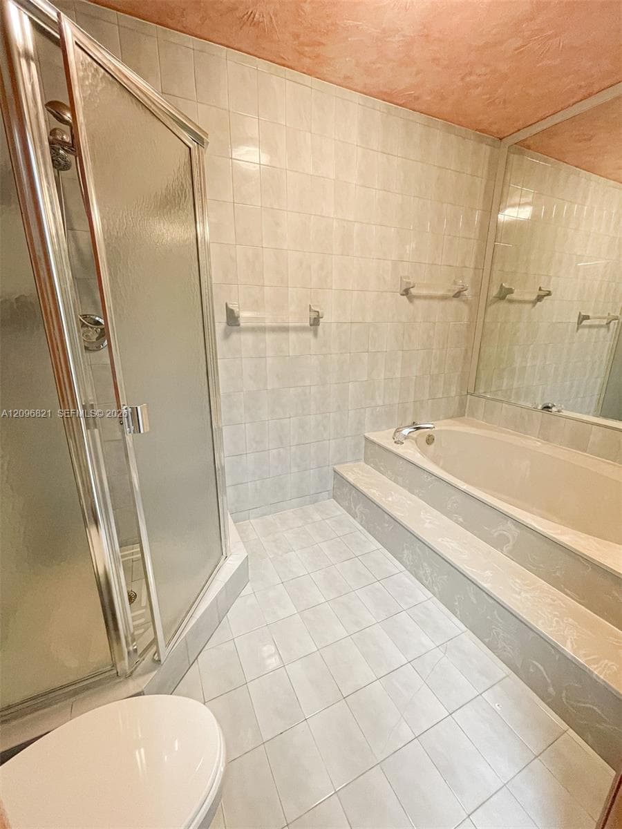 14512 SW 96th Ter photo 10