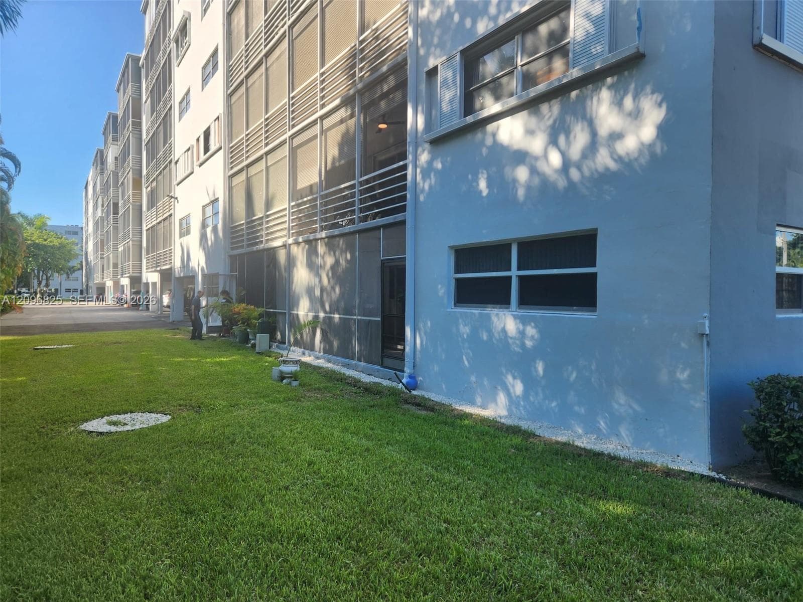 FAIRWAYS ROYALE CONDO · #101 in Hallandale Beach - Photo 27