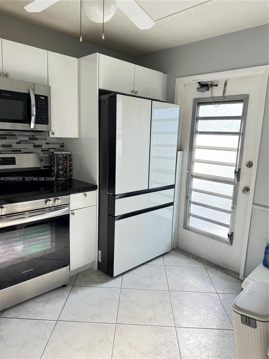 FAIRWAYS ROYALE CONDO · #101 in Hallandale Beach - Photo 12