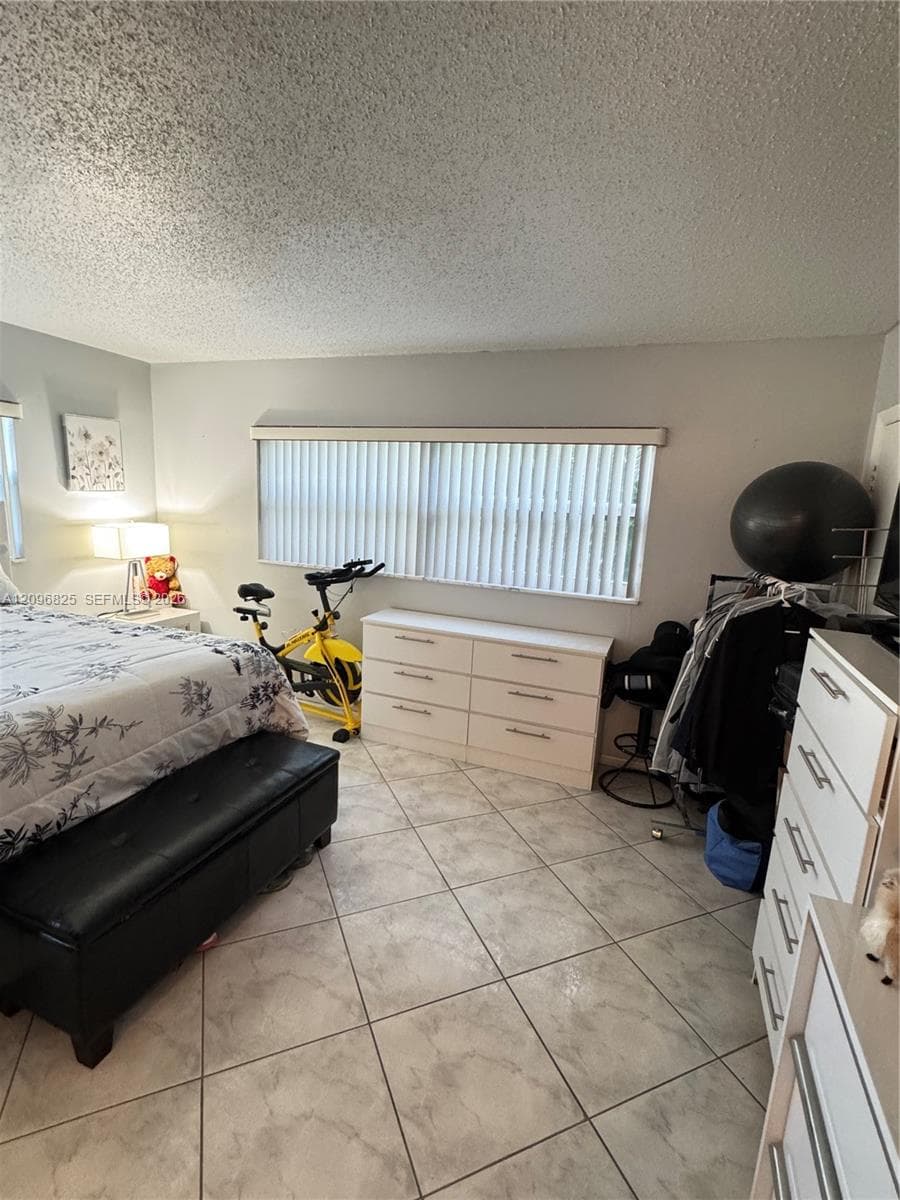 FAIRWAYS ROYALE CONDO · #101 in Hallandale Beach - Photo 36