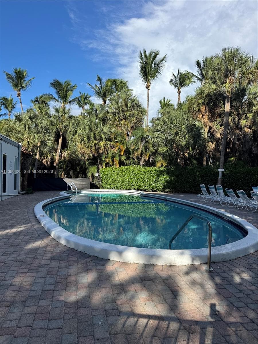 FAIRWAYS ROYALE CONDO · #101 in Hallandale Beach - Photo 49